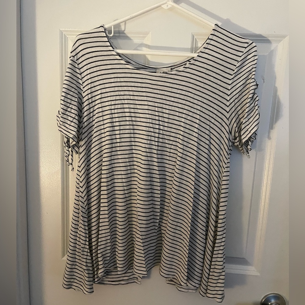 Daytrip High/Low Shirt